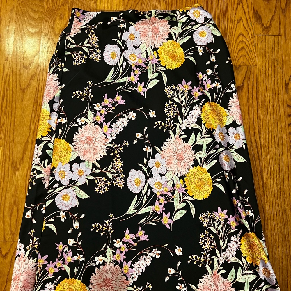 Ann Taylor Black Floral Midi Skirt